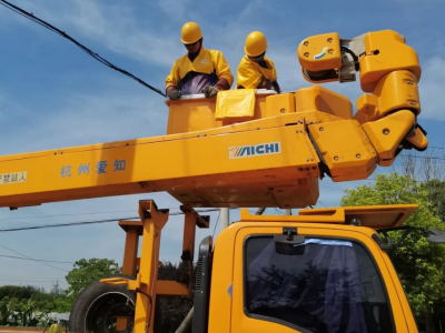 高溫天，創(chuàng)輝兄弟們堅(jiān)守一線(xiàn)（一）